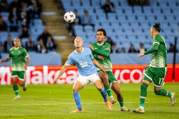 MALMO FF - LUDOGORETS Otto Rosengren of Malmö FF and Petar Stanic of Ludogorets during the UEFA Europa League, league stage match between Malmö FF and Ludogorets. Eleda Stadion, Malmo, Sweden, September 24, 2025. Photo by Branislav Racko Copyright: xx 080A0258