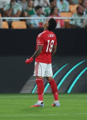 Igor Jesus of Nottingham Forest celebrates scoring a goal to make it 1-1 Real Betis v Nottingham Forest, UEFA Europa League, Football, Villamarin Stadium, Seville, Spain - 24 Sep 2025Seville Villamarin Stadium Spain EDITORIAL USE ONLY No use with unauthorised audio, video, data, fixture lists, club league logos or live services. Online in-match use limited to 120 images, no video emulation. No use in betting, games or single club league player publications.  Copyright: xAntonioxPozo Shutterstockx 15498594l