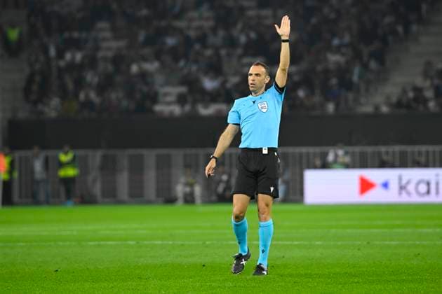 FOOTBALL : OGC Nice VS AS Roma - UEFA Europa League - 24 09 2025 Referee Juan Martinez Munuera during the Europa League match between OGC Nice and AS Roma on September 24, 2025 at the Allianz Riviera Stadium in Nice. NiceFrance  Copyright: xWilliamxCannarellax