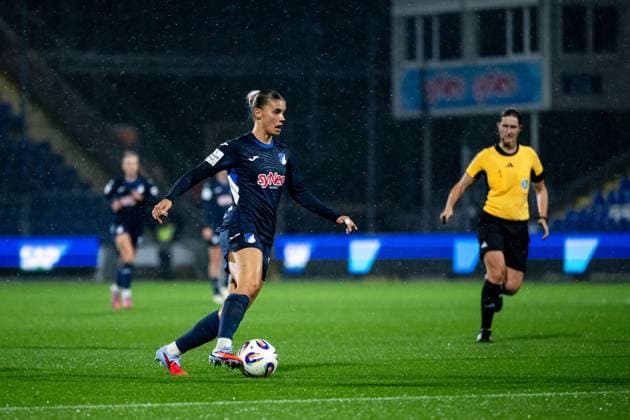 Selina Cerci TSG Hoffenheim, 29 on the ball, GER, TSG 1899 Hoffenheim vs 1 FC Nuernberg, Football Google Pixel Frauen Bundesliga, 4 Spieltag, Saison 2025 2026, 24 09 2025 DFB regulations prohibit any use of photographs as image sequences and or quasi video GER, TSG 1899 Hoffenheim vs 1 FC Nuernberg, Football Google Pixel Frauen Bundesliga, 4 Spieltag, Saison 2025 2026, 24 09 2025 Hoffenheim Copyright: xEibner-Pressefoto Memmlerx EP_MMR