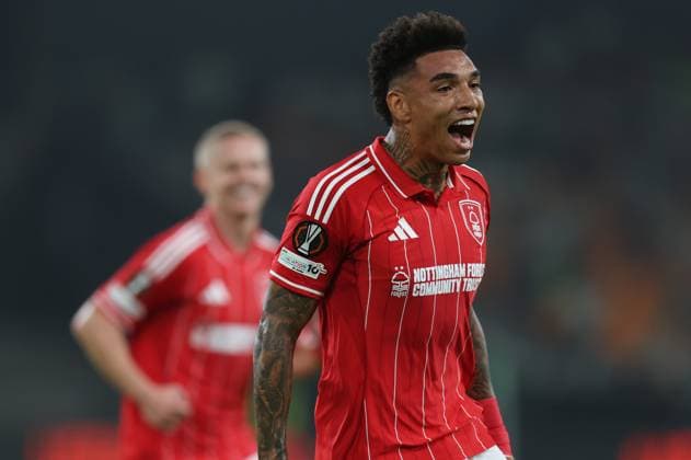 Igor Jesus of Nottingham Forest celebrates scoring a goal to make it 1-2 Real Betis v Nottingham Forest, UEFA Europa League, Football, Villamarin Stadium, Seville, Spain - 24 Sep 2025Seville Villamarin Stadium Spain EDITORIAL USE ONLY No use with unauthorised audio, video, data, fixture lists, club league logos or live services. Online in-match use limited to 120 images, no video emulation. No use in betting, games or single club league player publications.  Copyright: xAntonioxPozo Shutterstockx 15498594q