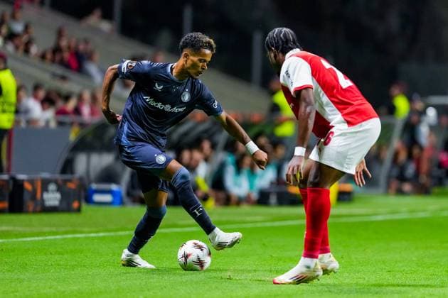 UEFA Europa League: S.C. Braga v Feyenoord Braga - Goncalo Borges of Feyenoord during the first match of the UEFA Europa League 2025 2026. The match is set between S.C. Braga and Feyenoord at Estadio Municipal de Braga on 24 September 2025 in Braga, Portugal. Copyright: xTomxBodex