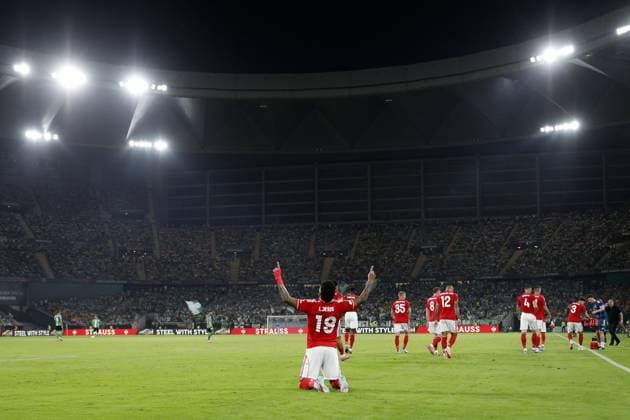Igor Jesus of Nottingham Forest celebrates scoring a goal to make it 1-2 Real Betis v Nottingham Forest, UEFA Europa League, Football, Villamarin Stadium, Seville, Spain - 24 Sep 2025Seville Villamarin Stadium Spain EDITORIAL USE ONLY No use with unauthorised audio, video, data, fixture lists, club league logos or live services. Online in-match use limited to 120 images, no video emulation. No use in betting, games or single club league player publications.  Copyright: xAntonioxPozo Shutterstockx 15498594u