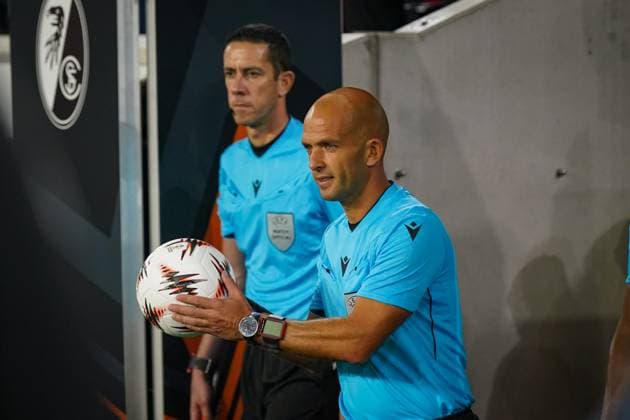 Soccer UEFA Europa League 2025 26, Matchday 1 SC Freiburg vs FC Basel Europa Park Stadion Freiburg Referee Luis Miguel Branco Godinho Portugal Freiburg im Breisgau Baden Württemberg Germany Copyright: xJOERANxSTEINSIEKx