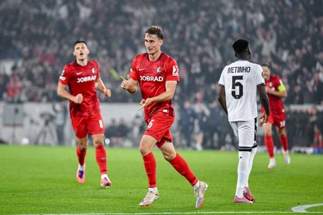Patrick Osterhage (SC Freiburg) celebrates after scoring his team s first goal during the UEFA Europa League 2025 26 League Phase MD1 match between SC Freiburg and FC Basel 1893 at Stadion am Wolfswinkel on September 24, 2025 in Freiburg, Germany. (Photo by Harry Langer DeFodi Images) Patrick Osterhage SC Freiburg celebrates after scoring his team s first goal during the UEFA Europa League 2025 26 League Phase MD1 match between SC Freiburg and FC Basel 1893 at Stadion am Wolfswinkel on September 24, 2025 in Freiburg, Germany Photo by Harry Langer DeFodi Images