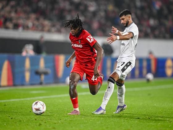 Johan Manzambi (SC Freiburg) und Ibrahim Salah (FC Basel) battle for the ball during the UEFA Europa League 2025 26 League Phase MD1 match between SC Freiburg and FC Basel 1893 at Stadion am Wolfswinkel on September 24, 2025 in Freiburg, Germany. (Photo by Harry Langer DeFodi Images) Johan Manzambi SC Freiburg and Ibrahim Salah FC Basel battle for the ball during the UEFA Europa League 2025 26 League Phase MD1 match between SC Freiburg and FC Basel 1893 at Stadion am Wolfswinkel on September 24, 2025 in Freiburg, Germany Photo by Harry Langer DeFodi Images