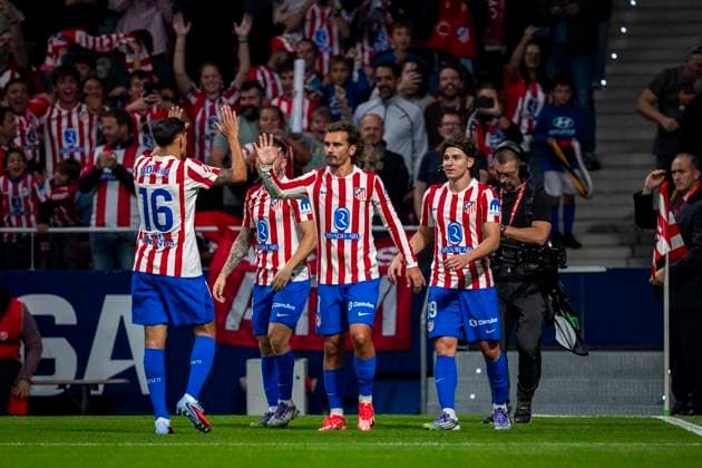 Atletico de Madrid v Rayo Vallecano - LaLiga EA Sports Players of Atletico de Madrid (from L to R) Nahuel Molina, Conor Gallagher, Antoine Griezmann, Julian Alvarez celebrates a goal during the LaLiga EA Sports football match between Atletico de Madrid and Rayo Vallecano at Estadio Riyadh Air Metropolitano on September 24, 2025 in Madrid, Spain. Madrid Estadio Riyadh Air Metropolitano Madrid Spain Copyright: xAlbertoxGardinx AGardin_20250924_Foot_Liga_Atl_Mad_Rayo_0164
