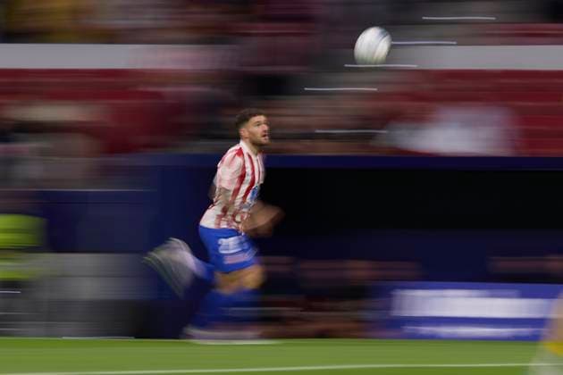 Javi Galan (Atletico de Madrid) controls the ball during the LaLiga EA Sports match between AtlÃ tico Madrid v Rayo Vallecano at Riyahd Air Metropolitano on September 24, 2025 in Madrid, Spain. (Photo by Manu Reino DeFodi Images) Javi Galan Atletico de Madrid controls the ball during the LaLiga EA Sports match between AtlÃ tico Madrid v Rayo Vallecano at Riyahd Air Metropolitano on September 24, 2025 in Madrid, Spain Photo by Manu Reino DeFodi Images