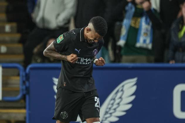 Carabao Cup Round 3 Huddersfield Town v Manchester City Savinho of Manchester City celebrates his goal to make it 0-2 during the Carabao Cup Round 3 match Huddersfield Town vs Manchester City at Accu Stadium, Huddersfield, United Kingdom, 24th September 2025 (Photo by Mark Cosgrove News Images) Huddersfield Accu Stadium West Yorkshire United Kingdom Copyright: xMarkxCosgrove NewsxImagesx