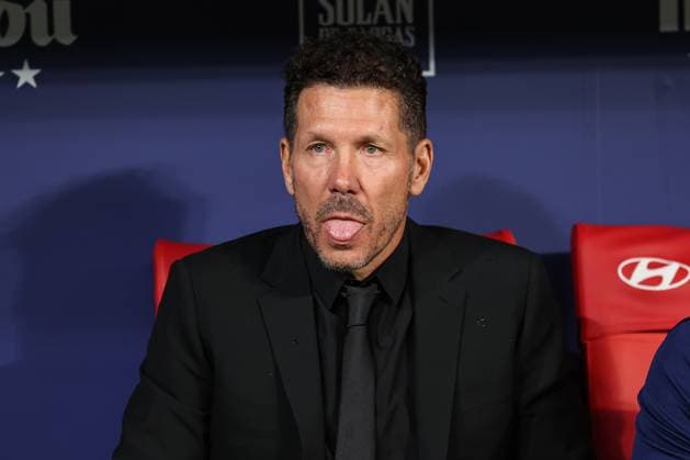 September 24, 2025, Madrid, Madrid, Spain: Diego Simeone, head coach of Atletico de Madrid, looks on during the Spanish League, LaLiga EA Sports, football match played between Atletico de Madrid and Rayo Vallecano at Riyadh Air Metropolitano stadium on September 24, 2025, in Madrid, Spain. Madrid Spain - ZUMAa181 20250924_zaa_a181_219 Copyright: xIrinaxR.xHipolitox