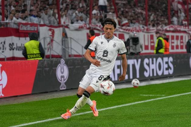 Keigo Tsunemoto FC Basel, 06 on the ball , Germany, Football, UEFA Europa League, 1 Matchday, League Phase, 2025 2026, SC Freiburg vs FC Basel, 24 09 2025, Europa Park Stadion, Freiburg, Germany Freiburg Europa Park Stadion Baden Württemberg Germany Copyright: xArnexAmbergx