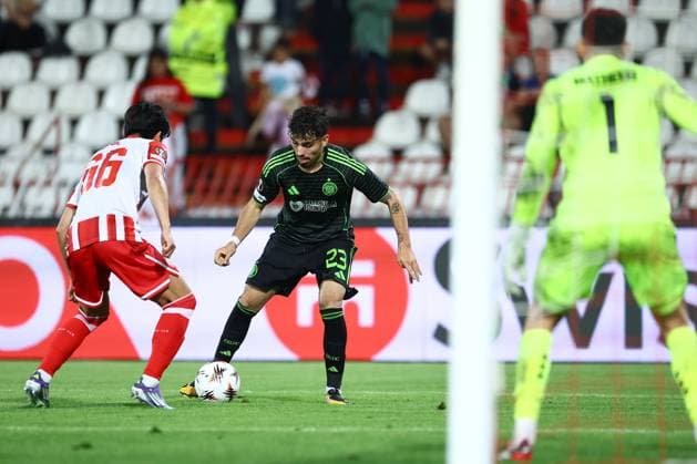 Sebastian Tounekti of Celtic Crvena zvezda v Celtic, UEFA Europa League, Football, Rajko Mitic Stadium, Belgrade, Serbia - 24 Sep 2025Belgrade Rajko Mitic Stadium Serbia EDITORIAL USE ONLY No use with unauthorised audio, video, data, fixture lists, club league logos or live services. Online in-match use limited to 120 images, no video emulation. No use in betting, games or single club league player publications. Copyright: xNikolaxKrstic Shutterstockx 15498417dq