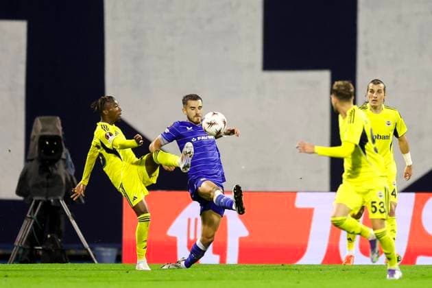 GNK Dinamo v Fenerbahce SK - UEFA Europa League 2025 26 League Phase MD1 ZAGREB, CROATIA - SEPTEMBER 24: Dorgeles Nene of Fenerbahce F.K. and Bruno Goda of GNK Dinamo in action during the UEFA Europa League 2025 26 League Phase MD1 match between GNK Dinamo and Fenerbahce SK at Stadion Maksimir on September 24, 2025 in Zagreb, Croatia.  GoranxStanzl PIXSELL