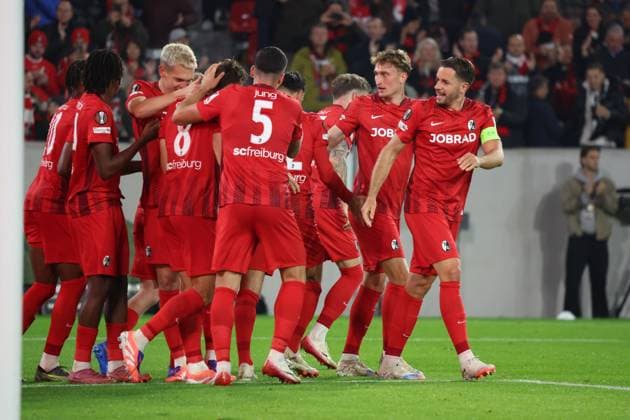24 09 2025, xrekx, Football UEFA Europa League, SC Freiburg FC Basel v l Goal celebration after the goal to celebrate the goal celebrate 2 0 by Maximilian Eggestein SC Freiburg with Matthias Ginter SC Freiburg DFL DFB REGULATIONS PROHIBIT ANY USE OF PHOTOGRAPHS as IMAGE SEQUENCES and or QUASI VIDEO Freiburg