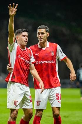 UEFA Europa League - SC Braga vs Feyenoord Braga, Portugal - 24 09 2025: UEFA Europa League match between SC Braga and Feyenoord at Estadio Municipal de Braga. 39 Braga attacker, Fran Navarro celebrates scoring his sides first goal of the match Mandatory Credit: Pedro Loureiro Avant Sports Agency Braga Estadio Municipal de Braga Portugal Copyright: xx
