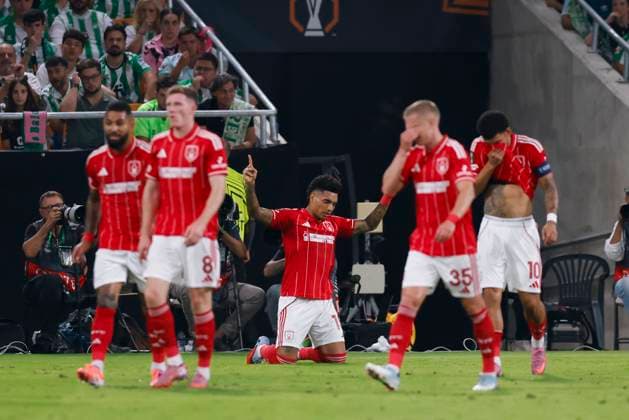Real Betis Balompie v Nottingham Forest FC - UEFA Europa League 2025 26 League Phase MD1 Igor Jesus of Nottingham Forest celebrates a goal during the UEFA Europa League 2025 2026 match between Real Betis and Nottingham Forest at Estadio la Cartuja in Seville, Spain, on September 21, 2025. Seville Spain  Copyright: xJosexLuisxContrerasx originalFilename:joseluiscontreras-realbeti250924_npmEd.jpg