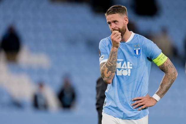 250924 Pontus Jansson of Malmö FF looks dejected after the UEFA Europa League football match between Malmö FF and Ludogorets on September 24, 2025 in Malmö Photo Petter Arvidson BILDBYRAN kod PA PA1085 fotboll football soccer fotball uefa europa league europa league malmö ff ludogorets bbeng bbauto depp  Copyright: PETTERxARVIDSON BB250924PA244