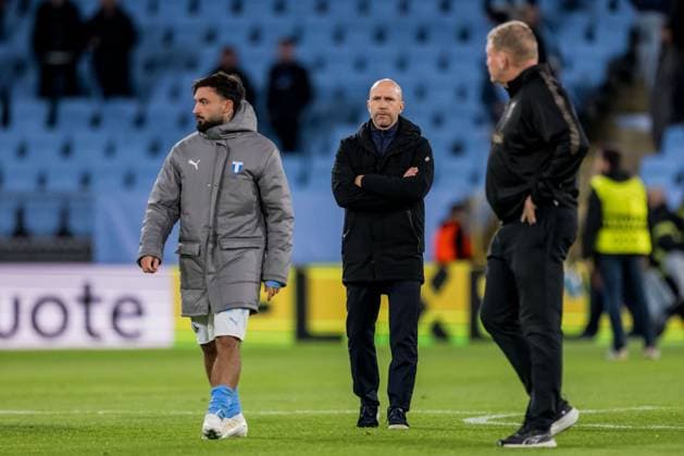 250924 Head coach Henrik Rydström of Malmö FF looks dejected after the UEFA Europa League football match between Malmö FF and Ludogorets on September 24, 2025 in Malmö Photo Petter Arvidson BILDBYRAN kod PA PA1085 fotboll football soccer fotball uefa europa league europa league malmö ff ludogorets bbeng bbauto depp  Copyright: PETTERxARVIDSON BB250924PA246