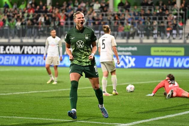 Soccer I Women I Season 2025 2026 I Bundesliga I 4 Matchday I VfL Wolfsburg SV Werder Bremen I 24 09 2025 Goal celebration Alexandra Popp 11, VfL Wolfsburg Crop, close-up, portrait, portrait, single photo, single image, body Wolfsburg AOK Stadium Lower Saxony Germany Copyright: xLobeca InesxHähnelx