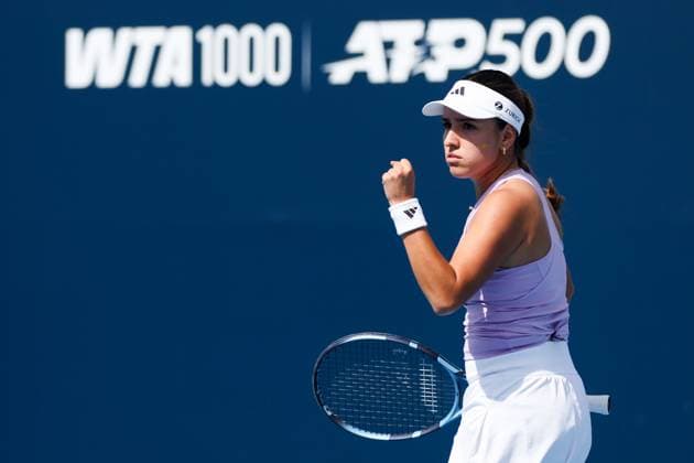 BEIJING, CHINA - SEPTEMBER 25: Camila Osorio of Colombia competes in the Women s Singles Round of 128 match against Ann Li of the United States on day 4 of the 2025 China Open at National Tennis Center on September 25, 2025 in Beijing, China.  Copyright: xVCGx 111593102054