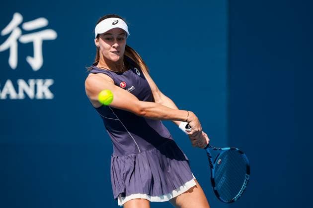 BEIJING, CHINA - SEPTEMBER 25: Zeynep Sonmez of Turkey competes in the Women s Singles Round of 128 match against Wei Sijia of China on day 4 of the 2025 China Open at National Tennis Center on September 25, 2025 in Beijing, China.  Copyright: xVCGx 111593103972