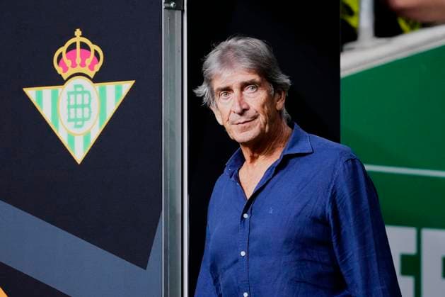 Real Betis Balompie v Nottingham Forest FC - UEFA Europa League 2025 26 League Phase MD1 Manuel Pellegrini head coach of Betis during the UEFA Europa League 2025 26 League Phase MD1 match between Real Betis Balompie and Nottingham Forest FC at Estadio La Cartuja on September 24, 2025 in Seville, Spain. Seville Spain  Copyright: xJosexBretonx originalFilename:bretonhernandez-realbeti250924_np42x.jpg