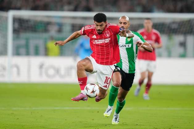 Real Betis Balompie v Nottingham Forest FC - UEFA Europa League 2025 26 League Phase MD1 Morgan Gibbs-White attacking midfield of Nottingham Forest and England during the UEFA Europa League 2025 26 League Phase MD1 match between Real Betis Balompie and Nottingham Forest FC at Estadio La Cartuja on September 24, 2025 in Seville, Spain. Seville Spain  Copyright: xJosexBretonx originalFilename:bretonhernandez-realbeti250924_npBsO.jpg