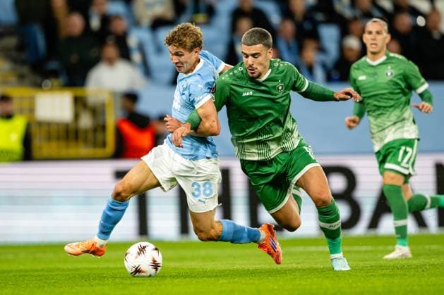 Malmo FF v Ludogorets Razgrad, UEFA Europa League, Malmoe, Sweden Malmo, Sweden. 24th, September 2025. Hugo Bolin (38) of Malmo FF and Edvin Kurtulus (15) of Ludogorets Razgrad seen during the UEFA Europa League match between Malmo FF and Ludogorets Razgrad at Eleda Stadion in Malmo. Sweden, Malmö  Copyright: xGonzalesxPhoto TobiasxJorgensenx
