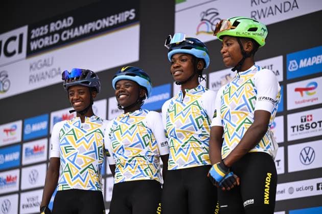 2025 UCI Road World Championships Picture by Chris Auld SWpix.com - 25 09 2025 - Cycling - 2025 UCI Road World Championships - Kigali Convention Centre, Kigali, Rwanda - Women Under-23 Road Race - Charlotte Iragena (Rwanda), Jazilla Mwamikazi (Rwanda), Jazilla Mwamikazi (Rwanda), Martha Ntakirutimana (Rwanda) Copyright: x xSWpix.comx(t axPhotographyxHubxLtd)xChrisxAuld SWpix.comx SWP-3030-6612