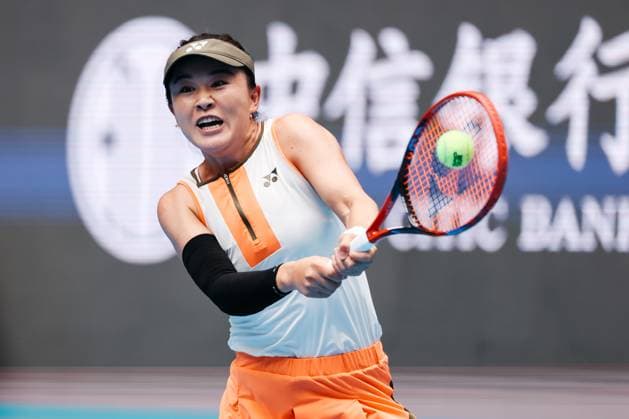 BEIJING, CHINA - SEPTEMBER 25: Zhu Lin of China competes in the Women s Singles Round of 128 match against Moyuka Uchijima of Japan on day 4 of the 2025 China Open at National Tennis Center on September 25, 2025 in Beijing, China.  Copyright: xVCGx 111593117550