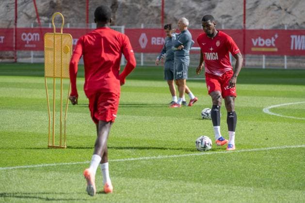 Paul Pogba Training At AS Monaco Football Club Center - France Paul Pogba seen at AS Monaco Football Club training center during collective team training in La Turbie, France, on September 25, 2025. Photo by Laurent Coust ABACAPRESS.COM LA TURBIE France  Copyright: xCoustxLaurent ABACAx