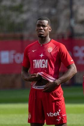 Paul Pogba Training At AS Monaco Football Club Center - France Paul Pogba seen at AS Monaco Football Club training center during collective team training in La Turbie, France, on September 25, 2025. Photo by Laurent Coust ABACAPRESS.COM LA TURBIE France  Copyright: xCoustxLaurent ABACAx