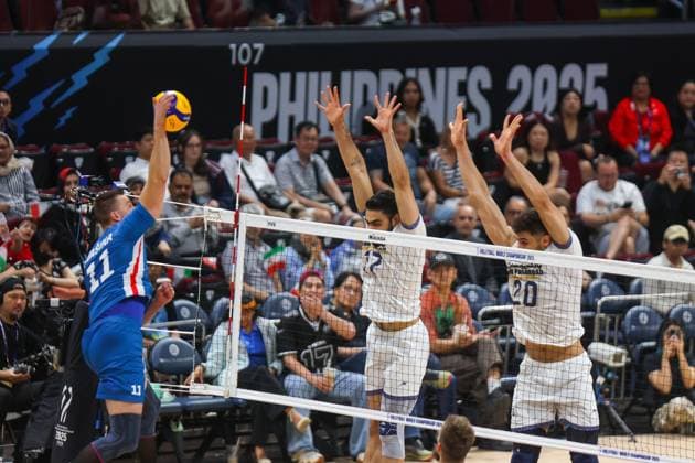 2025.09.25 Pasay City Manila siatkowka mezczyn Mistrzostwa Swiata FIVB 2025 Czechy - Iran N z FIVB Men s World Championship, WM, Weltmeisterschaft 2025 Czechia - Iran quarter finals cwiercfinal radosc zwyciestwo Czechy Czechia winner win kibice doping Foto Szymon Gorski 2025.09.25 Pasay City Manila volleyball men FIVB Men s World Championship 2025 Czechy - Iran FIVB Men s World Championship 2025 Czechia - Iran quarter finals cwiercfinal radosc zwyciestwo Czechy Czechia winner win kibice doping Credit: Szymon Gorski NEWSPIX.PL --- newspix.pl 