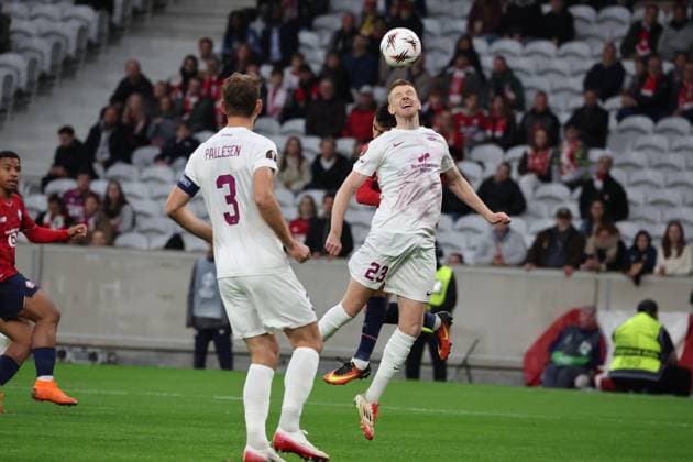 FOOTBALL : LOSC Lille vs SK Brann - UEFA Europa League - 25 09 2025 Thore PEDERSEN (SK Brann) lors du match LOSC Lille vs SK Brann, UEFA Europa League phase de ligue, Decathlon Arena stade Pierre Mauroy, le 25 septembre 2025 - photo Laurent Sanson PsnewZ  Copyright: xLaurentxSANSONx xPsnewZx