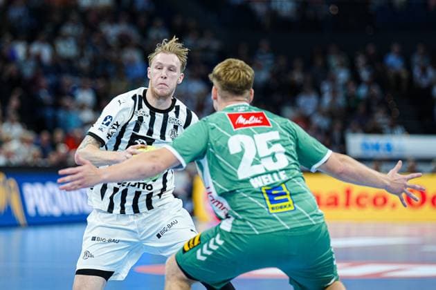 Eric Johansson THW Kiel, 21 , Mattis Welle GWD Minden, 25 GER, THW Kiel vs GWD Minden, Handball, 1 Bundesliga, Matchday 15, Season 2025 2026, 25 09 2025 GER, THW Kiel vs GWD Minden, Handball, 1 Bundesliga, Matchday 15, Season 2025 2026, 25 09 2025 Kiel Copyright: xEibner-Pressefoto MarcelxvonxFehrnx EP_MFN
