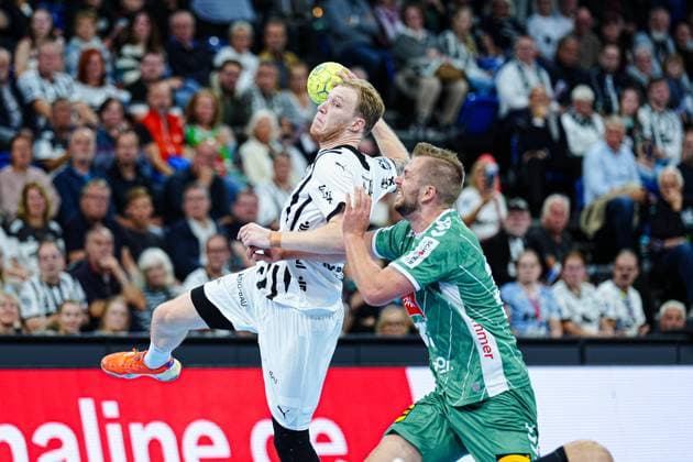 Throw Goal Eric Johansson THW Kiel, 21 GER, THW Kiel vs GWD Minden, Handball, 1 Bundesliga, Matchday 15, Season 2025 2026, 25 09 2025 GER, THW Kiel vs GWD Minden, Handball, 1 Bundesliga, Matchday 15, Season 2025 2026, 25 09 2025 Kiel Copyright: xEibner-Pressefoto MarcelxvonxFehrnx EP_MFN