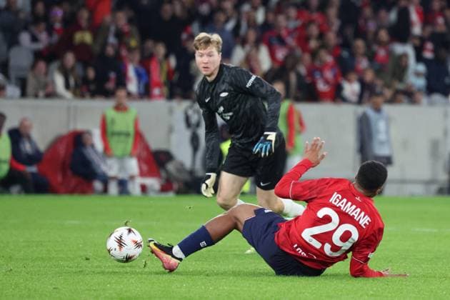 FOOTBALL : LOSC Lille vs SK Brann - UEFA Europa League - 25 09 2025 Hamza IGAMANE (LOSC Lille) lors du match LOSC Lille vs SK Brann, UEFA Europa League phase de ligue, Decathlon Arena stade Pierre Mauroy, le 25 septembre 2025 - photo Laurent Sanson PsnewZ  Copyright: xLaurentxSANSONx xPsnewZx