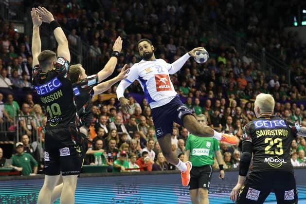 25 09 2025, xtgx, Handball, EHF Champions League, SC Magdeburg Wisla Plock v l Melvyn Richardson Plock, 22 throws goal, goal scorer, scores goal, scores the goal Magdeubrg