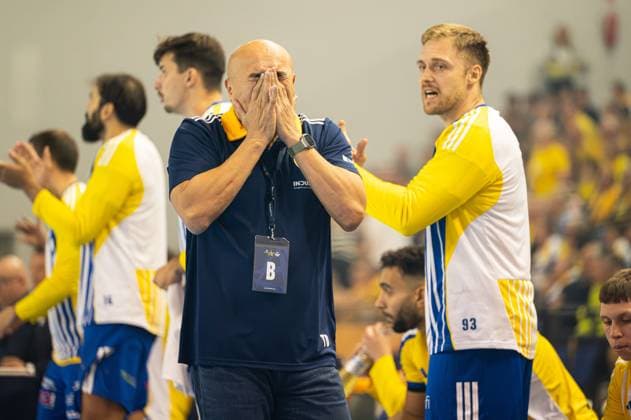 KIELCE 25.09.2025 MECZ 3. KOLEJKA LIGA MISTRZOW PILKA RECZNA MEZCZYZN SEZON 2025 2026 --- MENS HANDBALL EHF CHAMPIONS LEAGUE SEASON 2025 2026 MATCH: INDUSTRIA KIELCE - FUCHSE BERLIN TALANT DUJSHEBAEV FOT. MICHAL TRZPIS 400MM.PL NEWSPIX.PL --- newspix.pl 