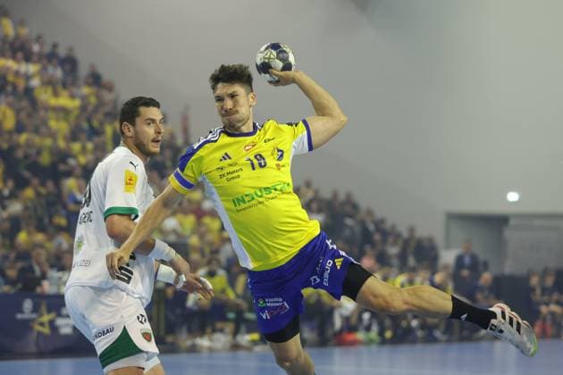 Kielce 25.09.2025 Pilka reczna Liga Mistrzow sezon 2025 2026 kolejka 3 mecz: Industria Kielce - Fuechse Berlin Handball Champions League season 2025 2026 round 3 match: Industria Kielce - Fuechse Berlin NZ Dovichebaeva Alex Dujshebaev Fot. Stanislaw Klepka Arena Akcji NEWSPIX.PL --- newspix.pl 