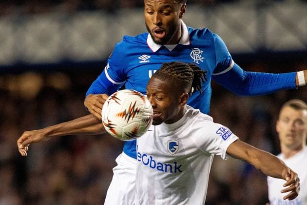 Rangers v KRC Genk Europa League 25 09 2025. Joris Kayembe of KRC Genk challenged by Youssef Chermiti of Rangers FC during the UEFA Europa League, Rangers FC vs KRC Genk, Ibrox Stadium, Glasgow, Scotland. 25 09 2025 Govan Ibrox Stadium Glasgow Scotland Editorial use only , Copyright: xColinxPoultneyx PSI-22901-0011