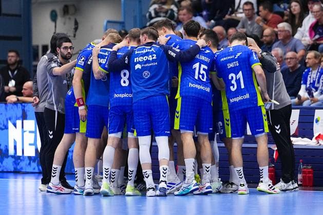 25 09 2025, xydrx, Handball, 1 HBL, VFL Gummersbach TVB Stuttgart, Schwalbe Arena VFL Gummersbach players before the match in North Rhine-Westphalia Germany