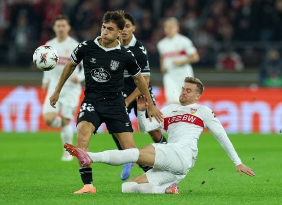 Soccer Europa League 1 Matchday VfB Stuttgart Celta Vigo on 25 09 2025 at the MHP Arena in Stuttgart Javi Rodriguez Vigo , left Maximilian Mittelstädt Stuttgart , right xMSx