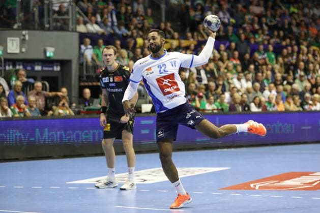 25 09 2025, xtgx, Handball, EHF Champions League, SC Magdeburg Wisla Plock v l Melvyn Richardson Plock, 22 throws goal, goal scorer, scores goal, scores the goal seven-meter Magdeubrg