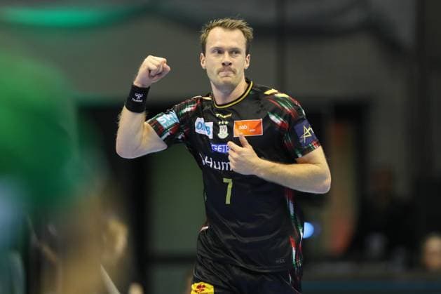 25 09 2025, xtgx, Handball, EHF Champions League, SC Magdeburg Wisla Plock v l Felix Claar Magdeburg, 7 Jubel, Torjubel, jubelt ueber das Tor, celebrate the goal, celebration Magdeubrg