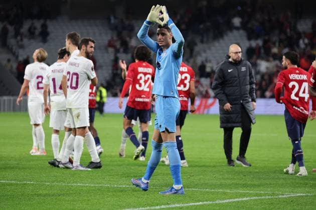 FOOTBALL : LOSC Lille vs SK Brann - UEFA Europa League - 25 09 2025 Berke ÖZER (LOSC Lille) lors du match LOSC Lille vs SK Brann, UEFA Europa League phase de ligue, Decathlon Arena stade Pierre Mauroy, le 25 septembre 2025 - photo Laurent Sanson PsnewZ  Copyright: xLaurentxSANSONx xPsnewZx