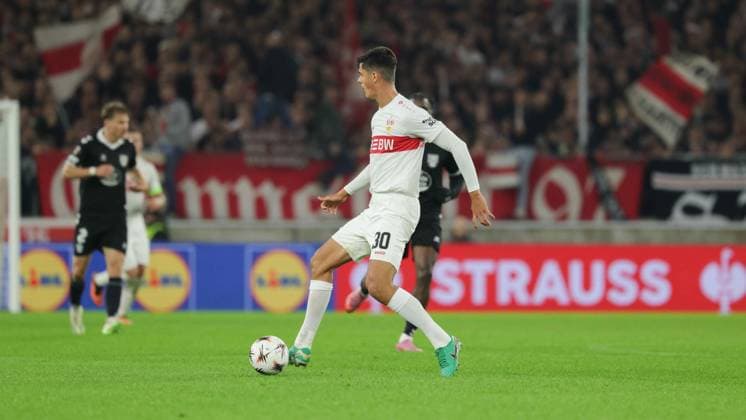 Stuttgart , Europa League soccer VfB Stuttgart vs Celta Vigo, Chema Andres VfB In accordance with the regulations of the DFL German Football League, it is prohibited to use or have used photographs taken in the stadium and or of the match in the form of sequential images and or video-like photo series
