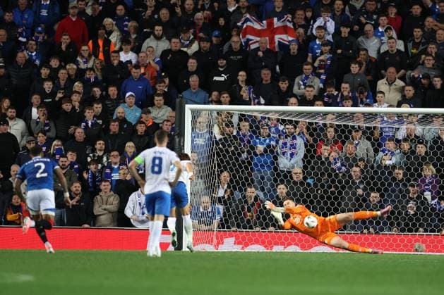 Rangers goalkeeper Jack Butland saves a penalty kick from Hyeongyu Oh of Genk s during the Europa League league phase match at Ibrox Stadium, Glasgow. Rangers v Genk - UEFA Europa League - League Phase - Ibrox Stadium, Glasgow, Lanarkshire, Scotland, UK - 25 Sep 2025Glasgow Ibrox Lanarkshire United Kingdom  Copyright: xO Rourke RangersxFC Shutterstockx 15504270s