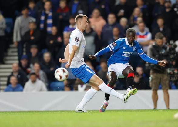 Rangers v KRC Genk UEFA Europa League Mohamed Diomande of Rangers crosses the ball past Bryan Heynen of KRC Genk during the UEFA Europa League match at Ibrox Stadium, Glasgow UK Newspapers OUT Copyright: xFredxPalmerx FIL-22274-0049