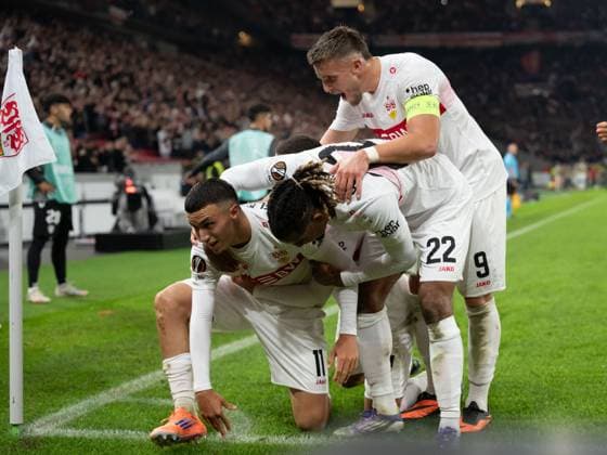 Goal to 2 0 druch Bilal El Khannouss VfB Stuttgart, 11 , cheers, goal celebration, celebrates his goal with Lorenz Assignon VfB Stuttgart, 22 , Ermedin Demirovic VfB Stuttgart, 09 GER, VfB Stuttgart vs Celta Vigo, Football, UEFA Europa League, Men, Matchday 1, Season 2025 2026, 25 09 2025, GER, VfB Stuttgart vs Celta Vigo, Football, UEFA Europa League, Men, Matchday 1, Season 2025 2026, 25 09 2025 Stuttgart Copyright: xEibner-Pressefoto WolfgangxFrankx EP_WFK